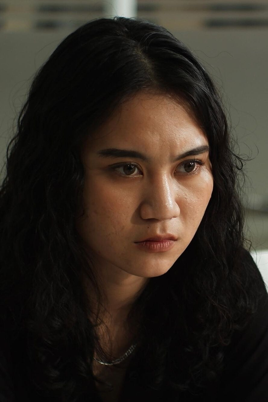 Fransisca Yolla backdrop