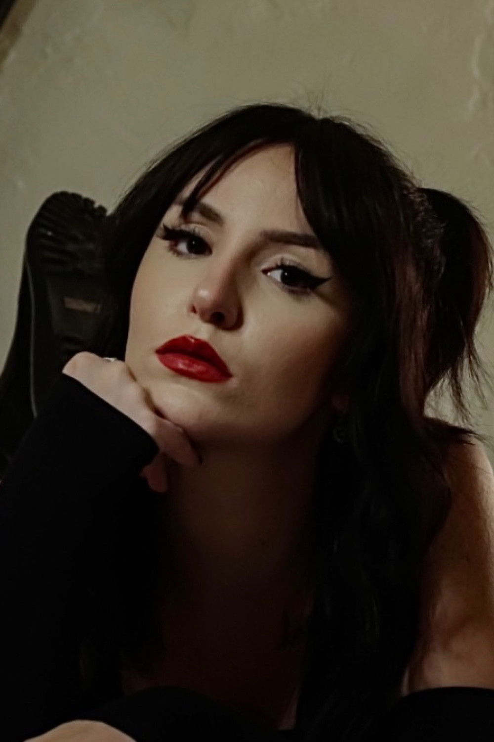 Krystiana Saulsbery backdrop