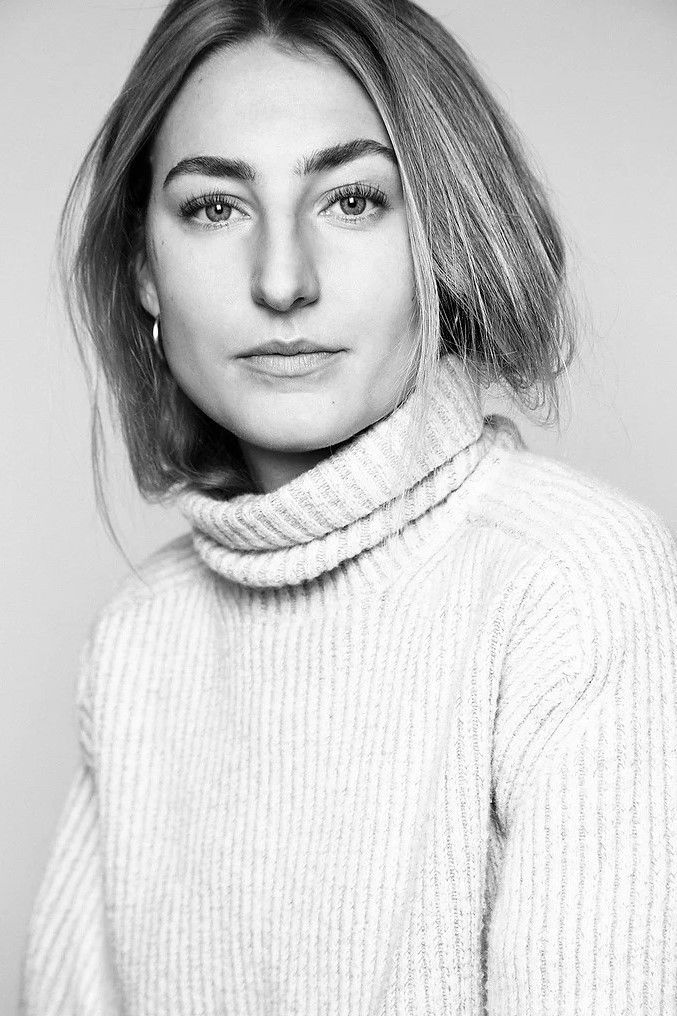 Linnea Olivia Belfrage backdrop