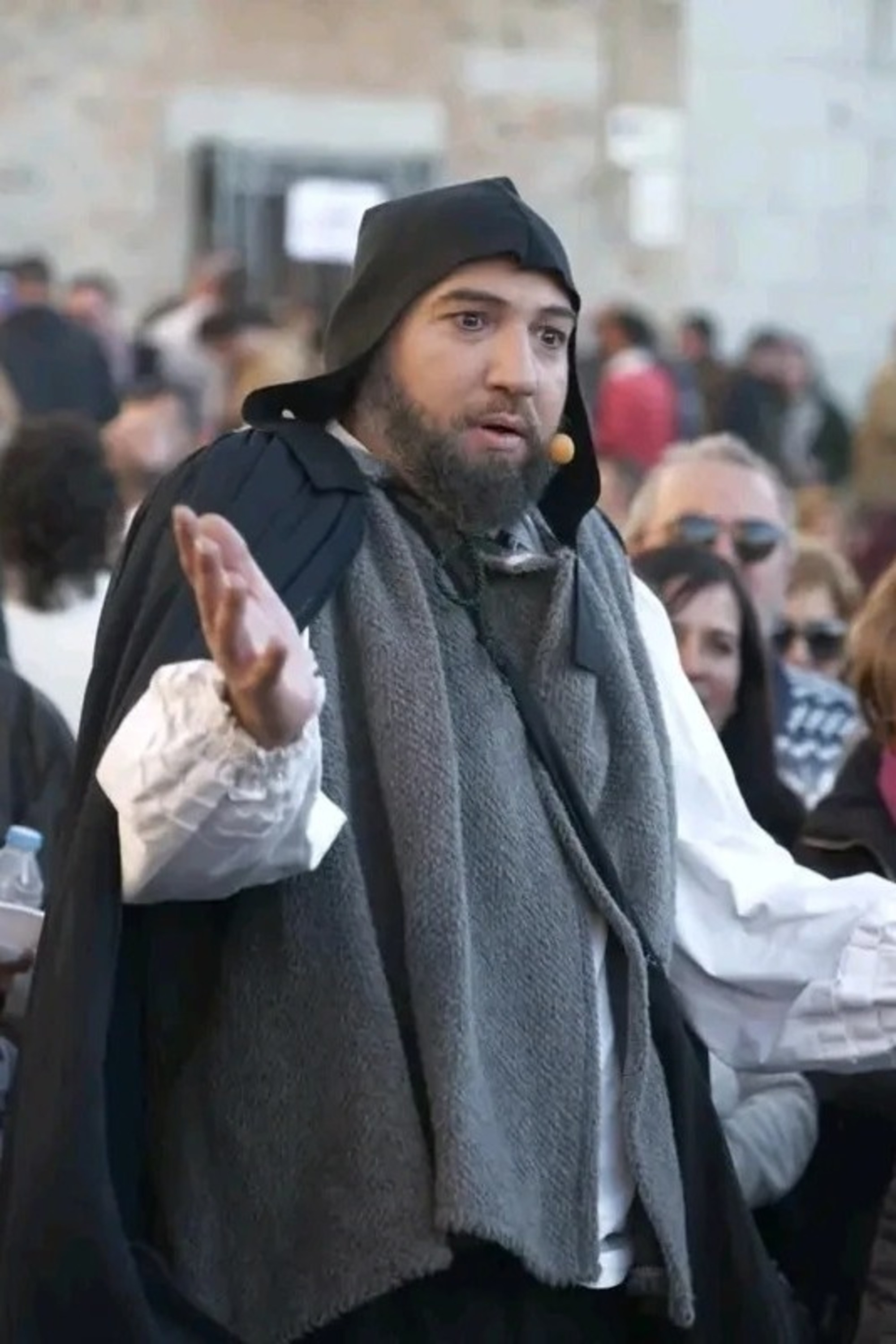 José María Ruíz backdrop