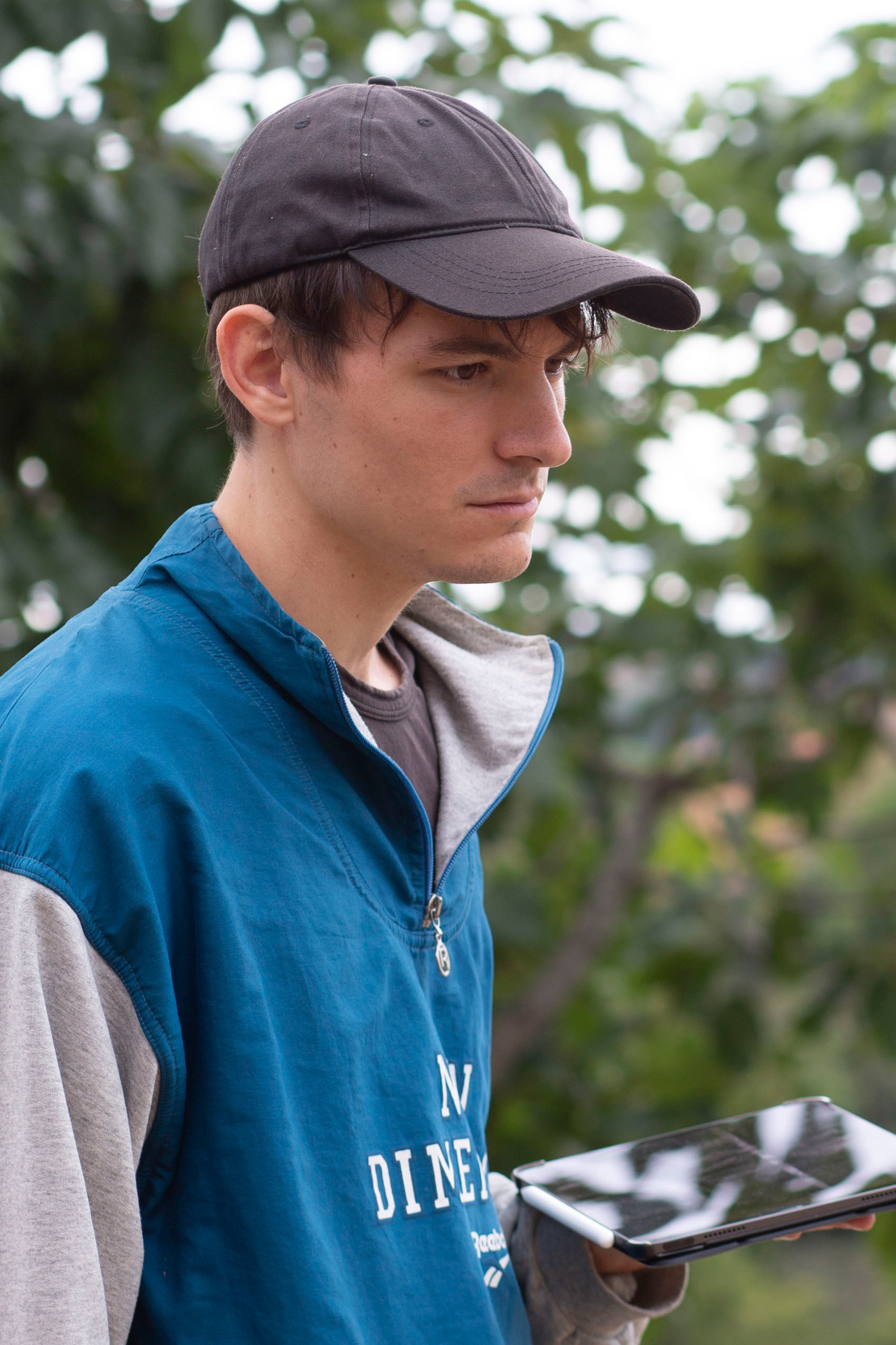 Pol Mansachs backdrop