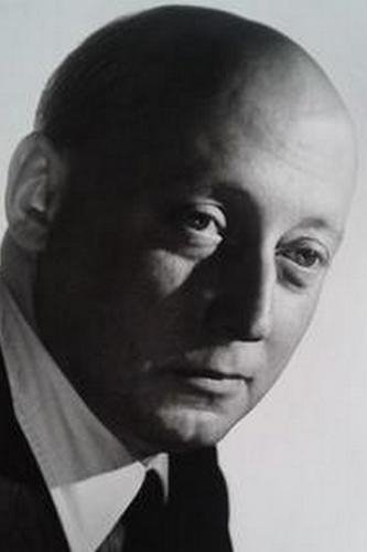 Zhan-Poll Le Shanoa backdrop