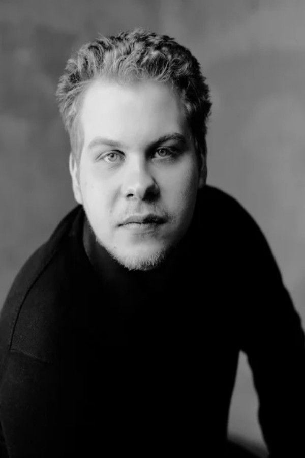 Michael Nagl backdrop