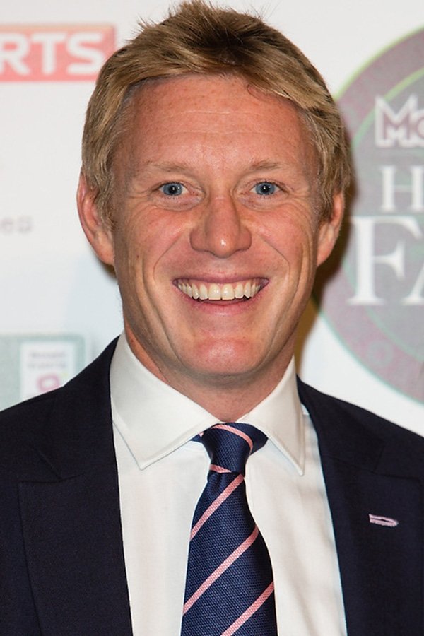 Simon Lazenby backdrop