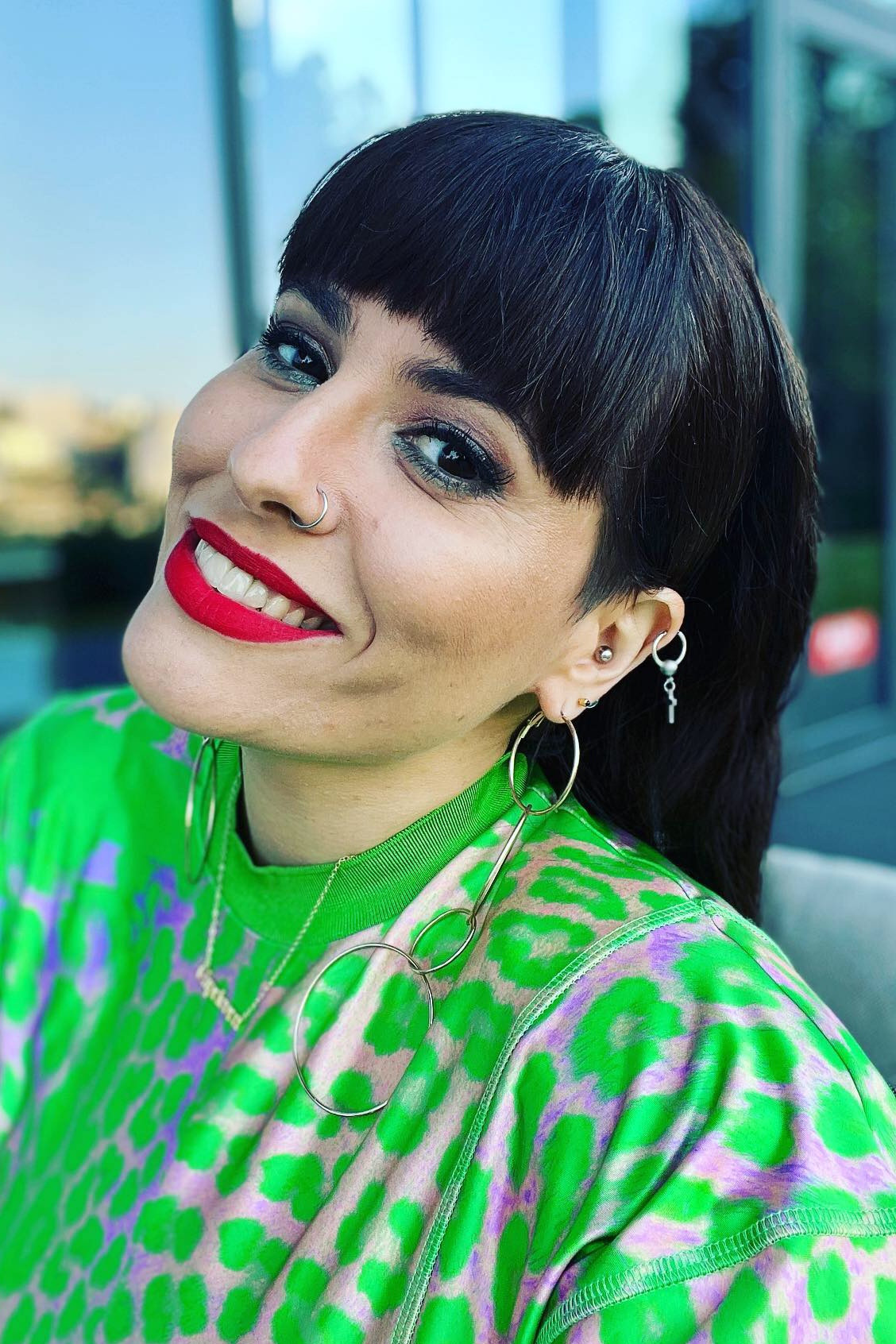 Andrea Soares backdrop