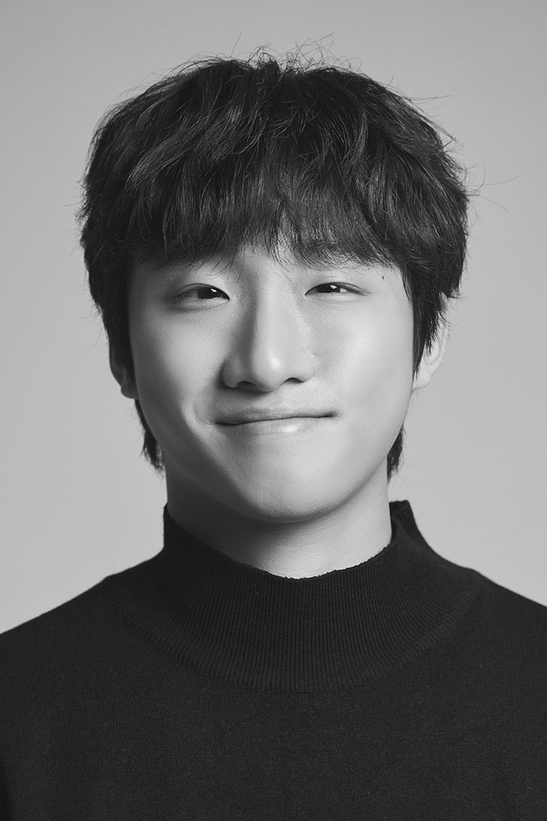 Hong Xa-bin backdrop