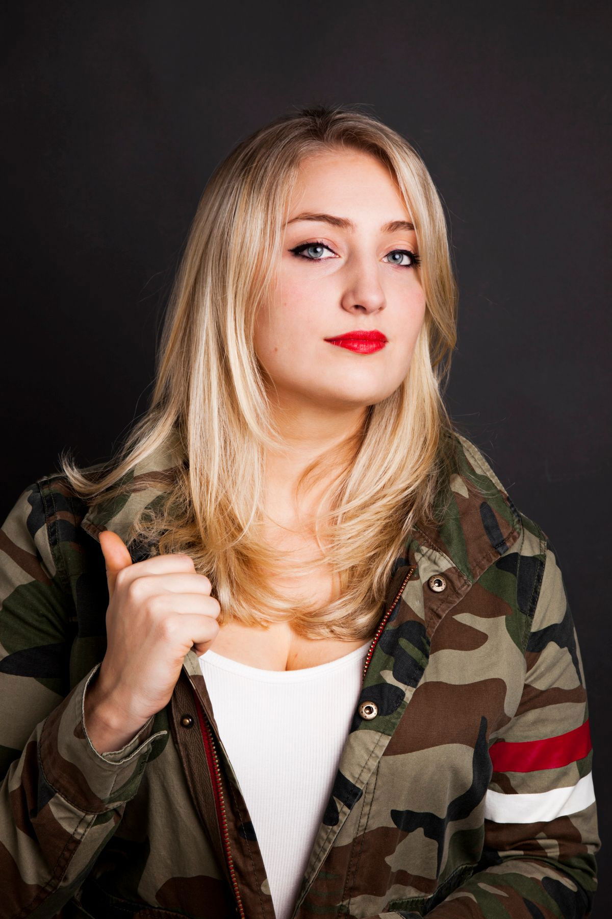 Sophie Buddle backdrop