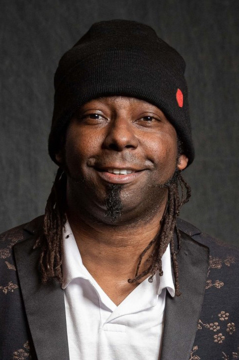 Rolando Luna backdrop