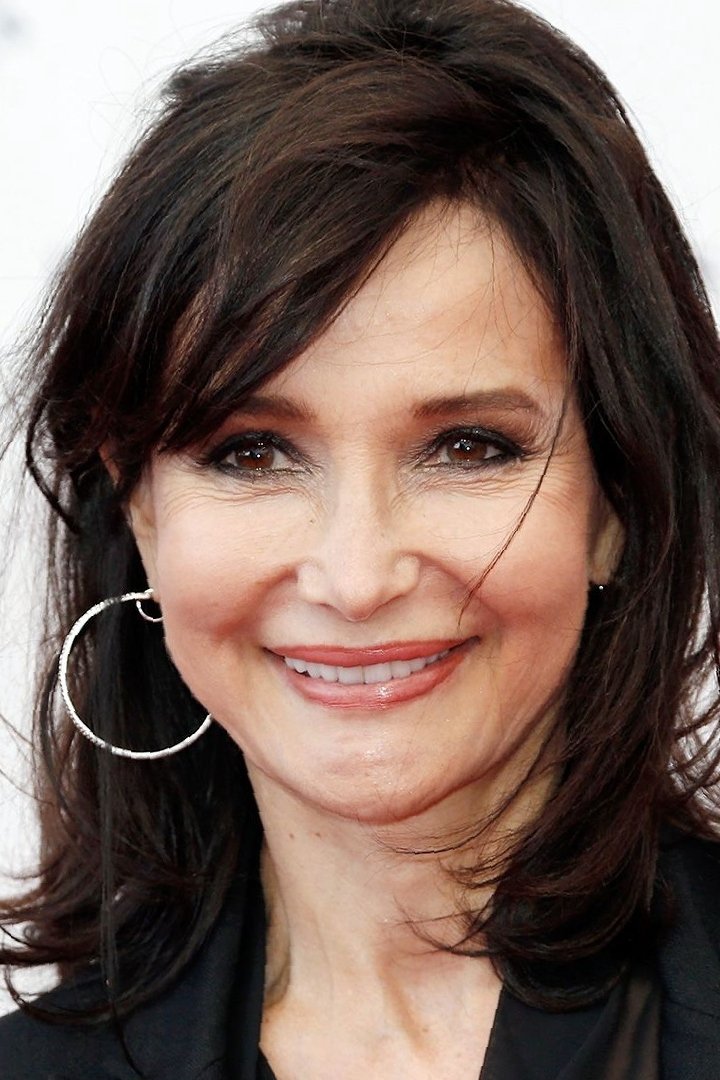 Évelyne Bouix backdrop