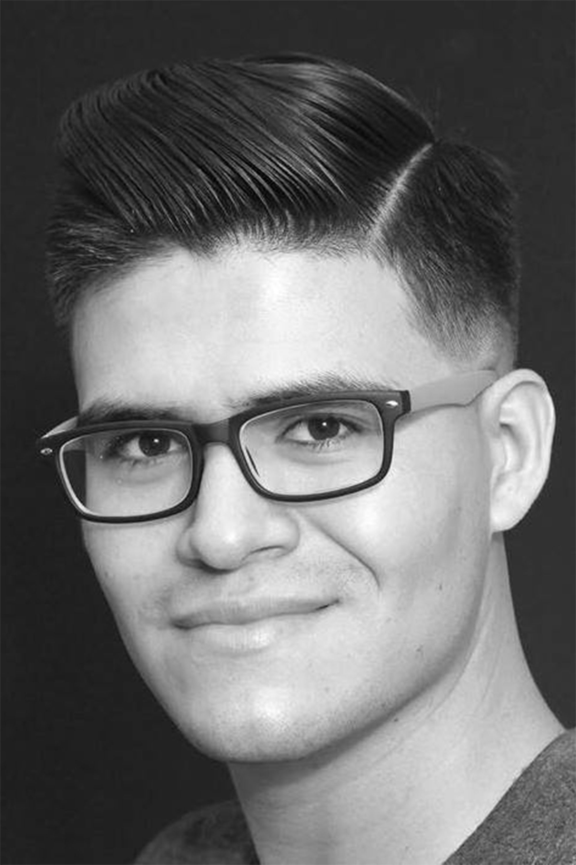 Adrián De Ita backdrop