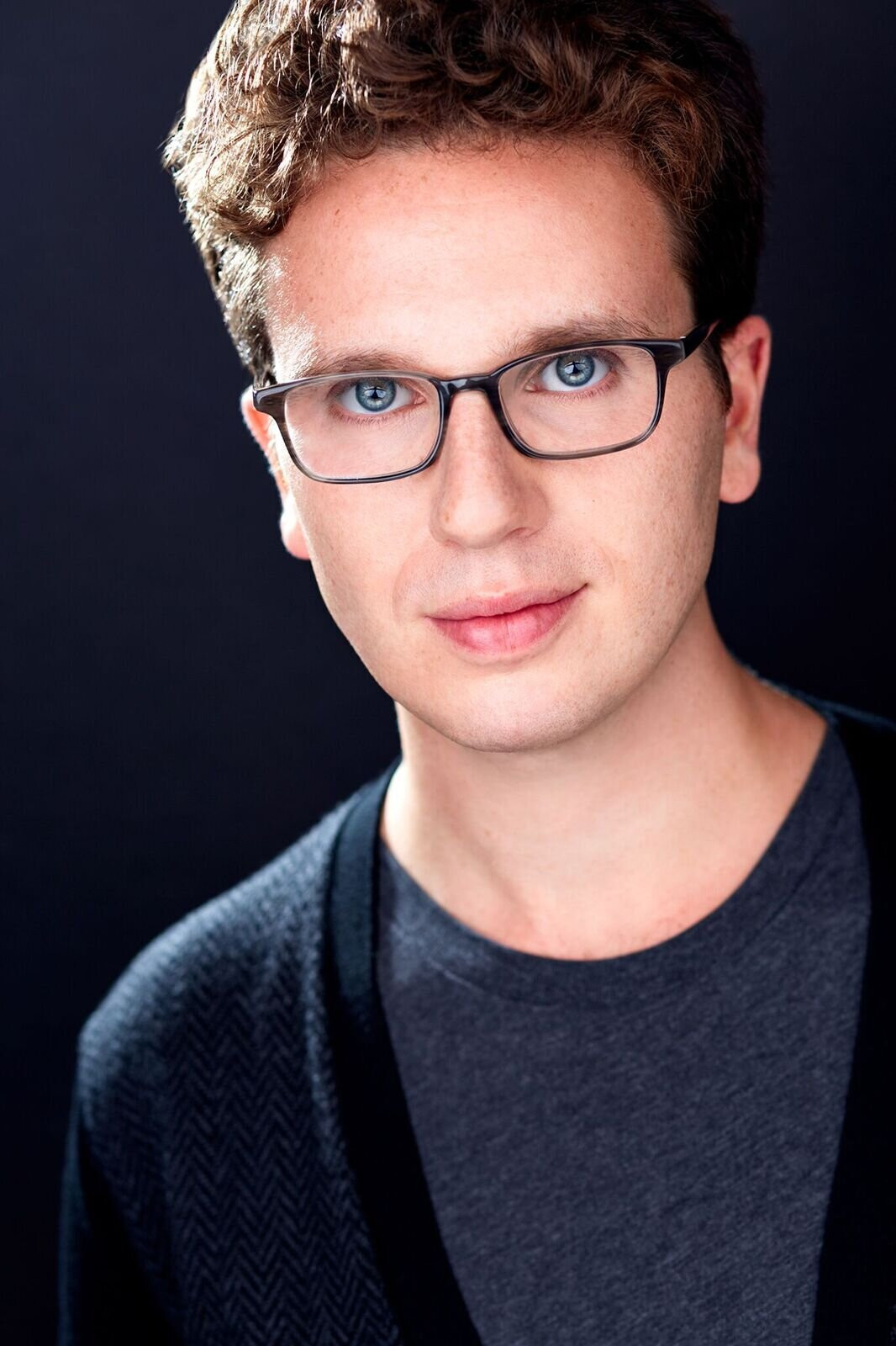 Noah Zachary backdrop