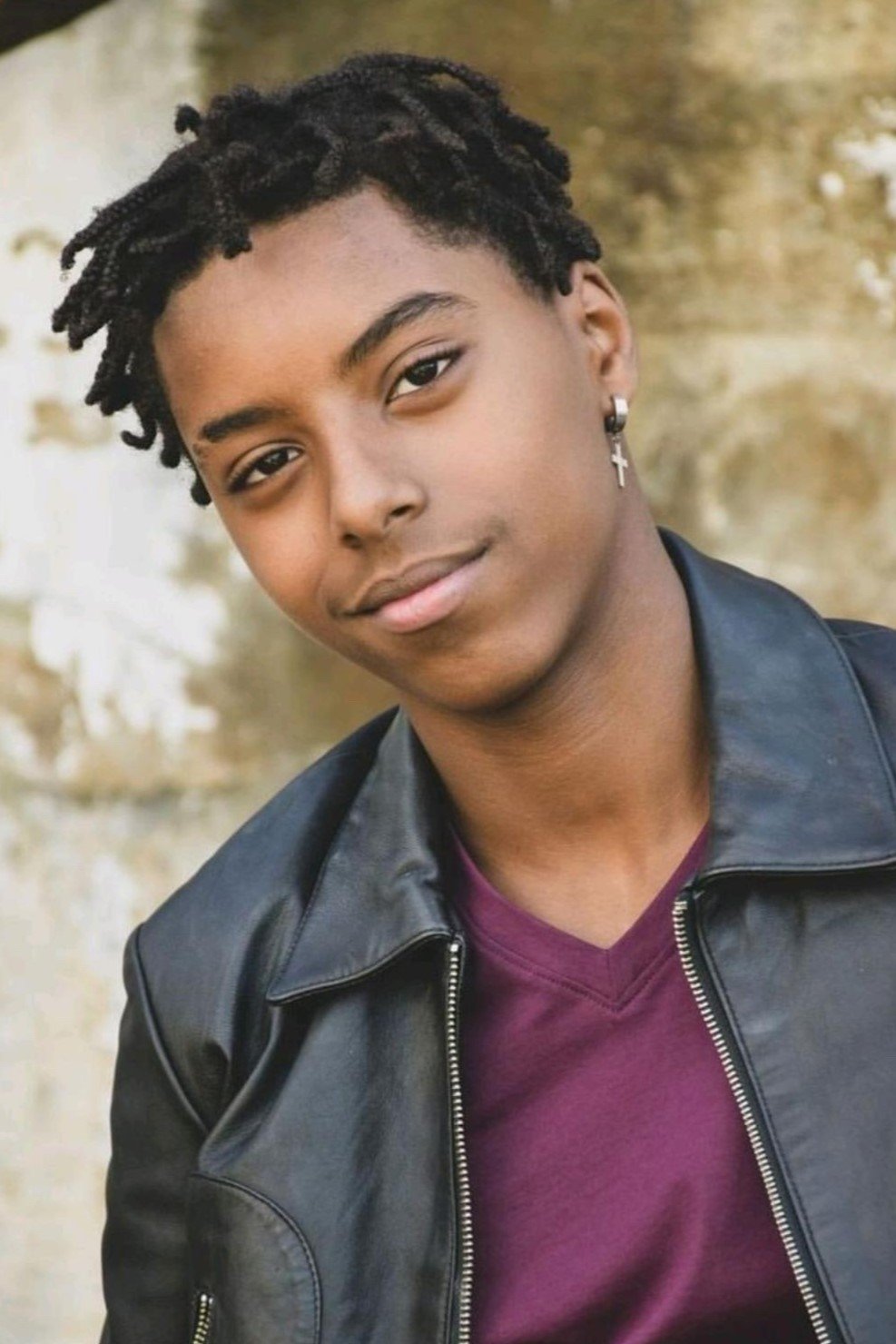 Mekonnen Knife backdrop