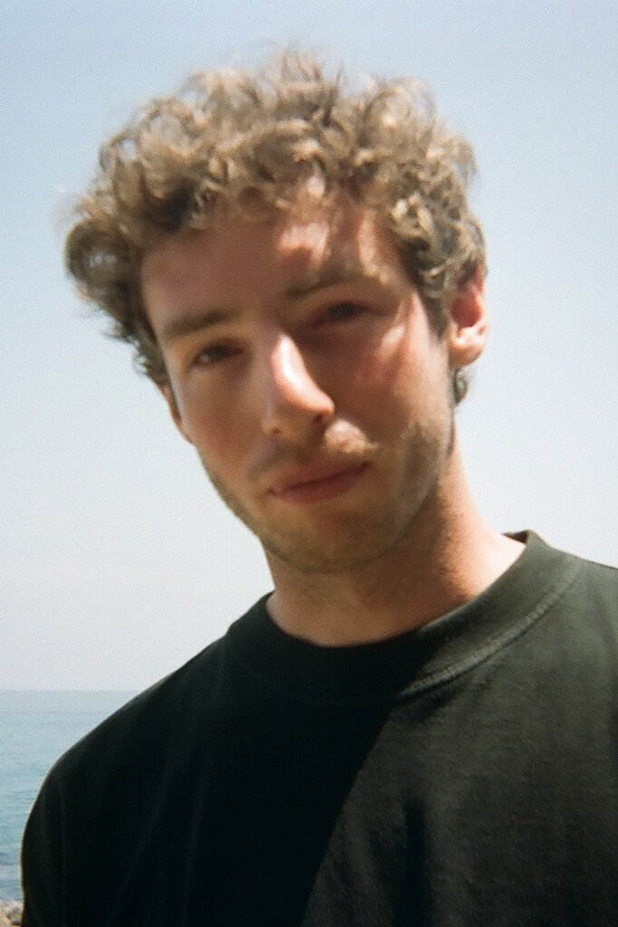 Victor Longin backdrop