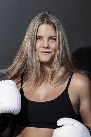 Taylah Robertson backdrop