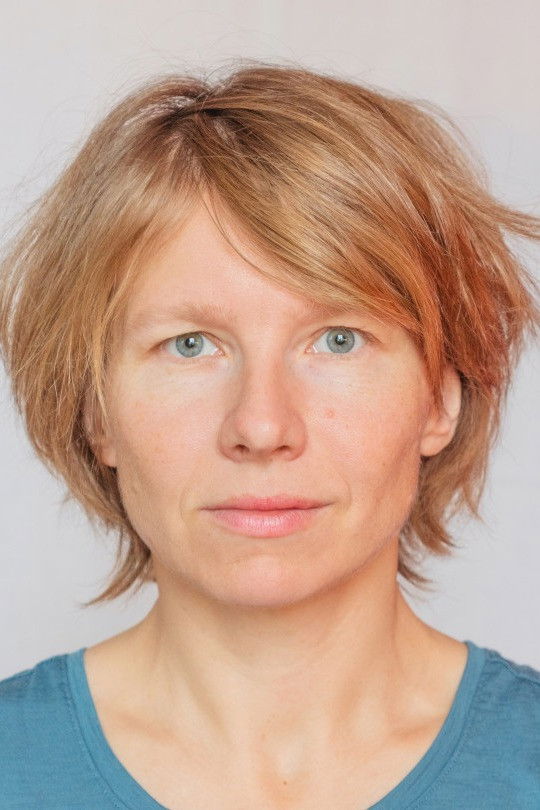 Eva Sepping backdrop