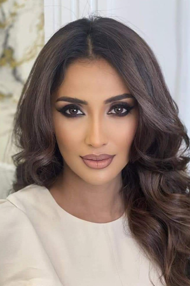 Tangia Zaman Methila backdrop