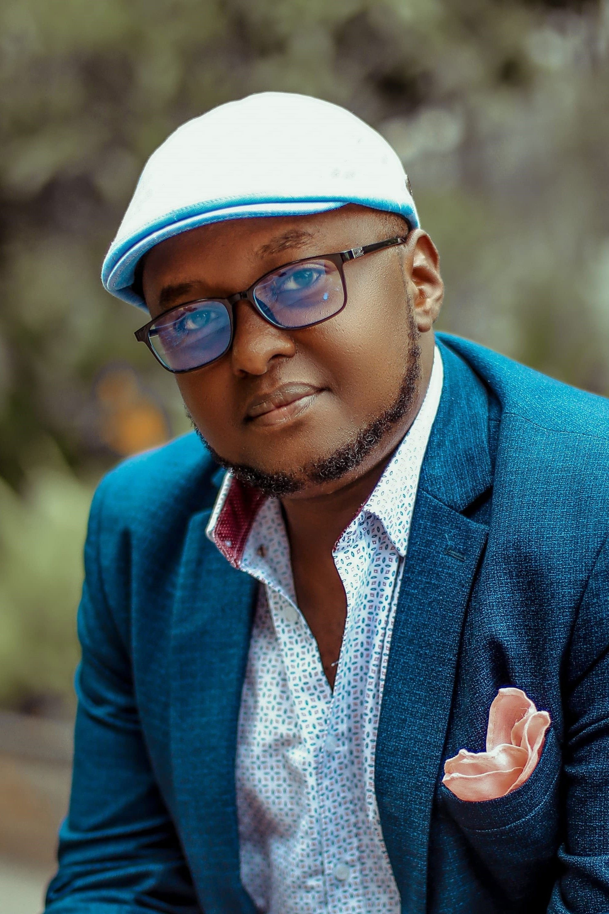 Andrew Bilindabagabo backdrop