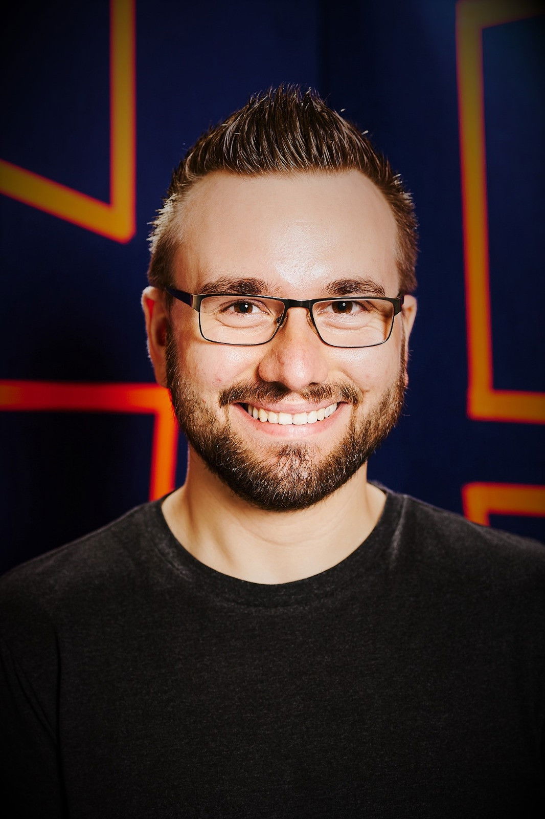 Dennis Kleinbeck backdrop