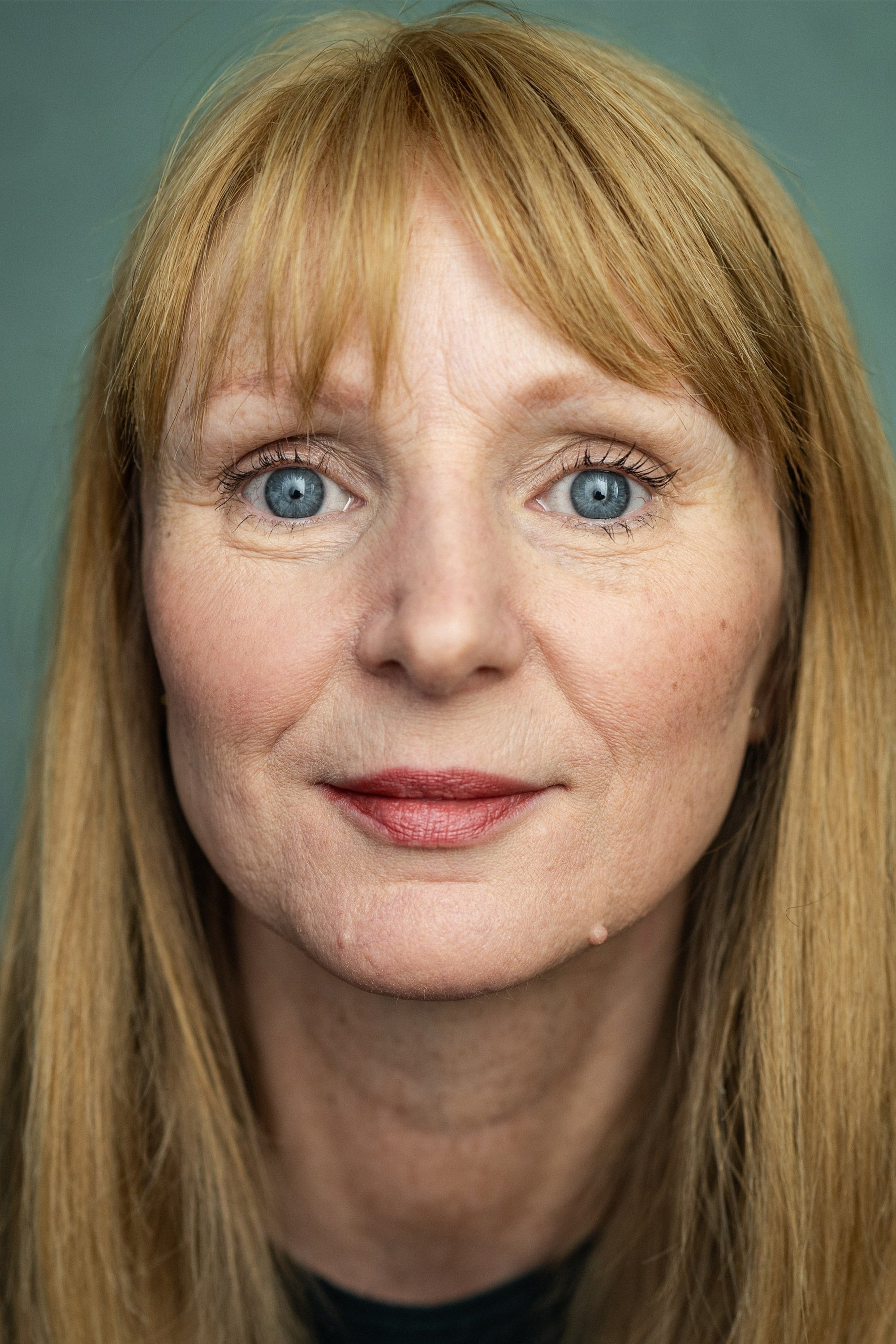 Joanne Dakin backdrop