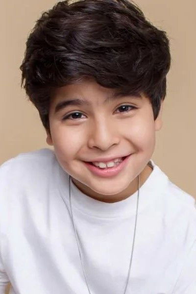 Diego Laumar backdrop