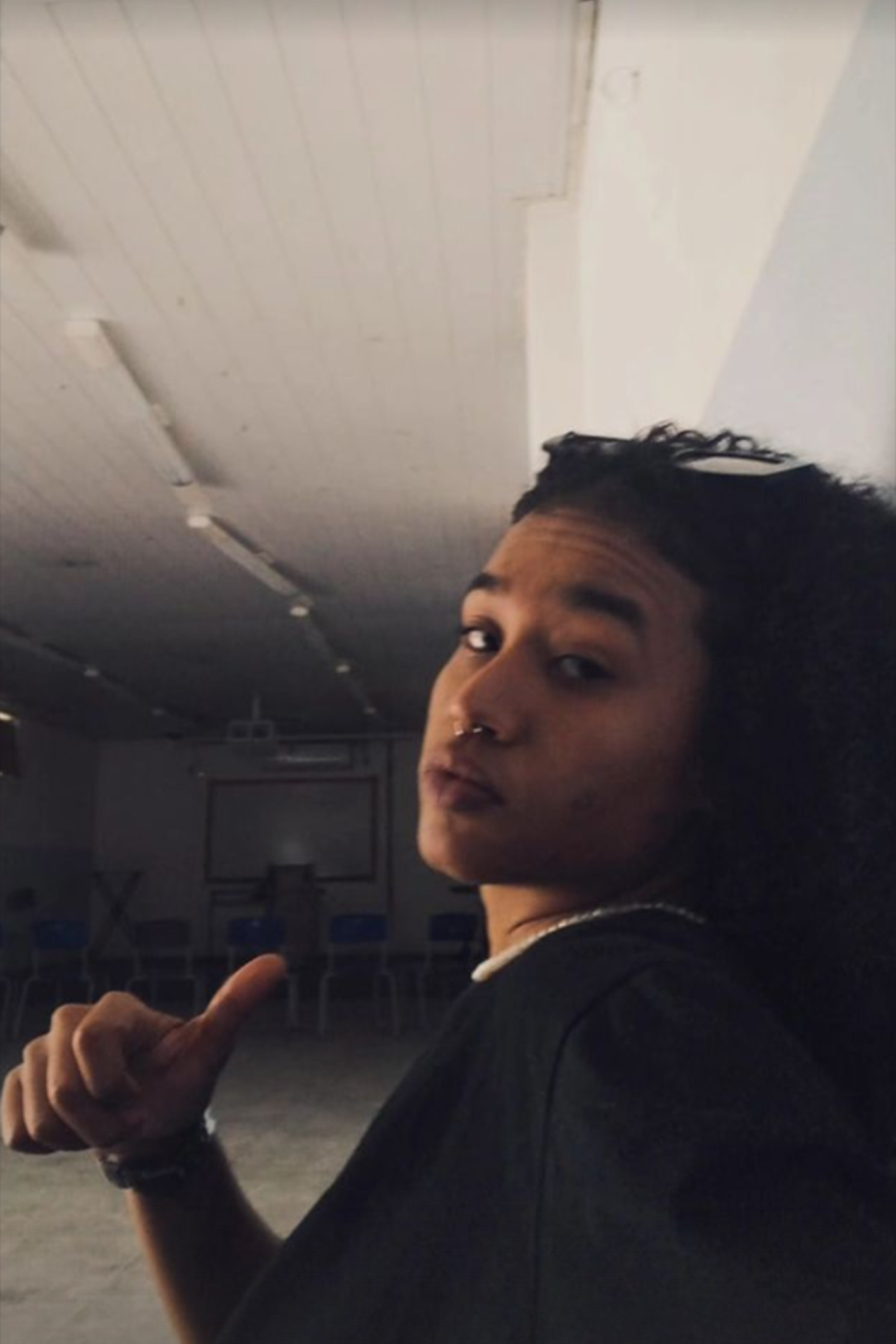 Ysllei Nogueira backdrop