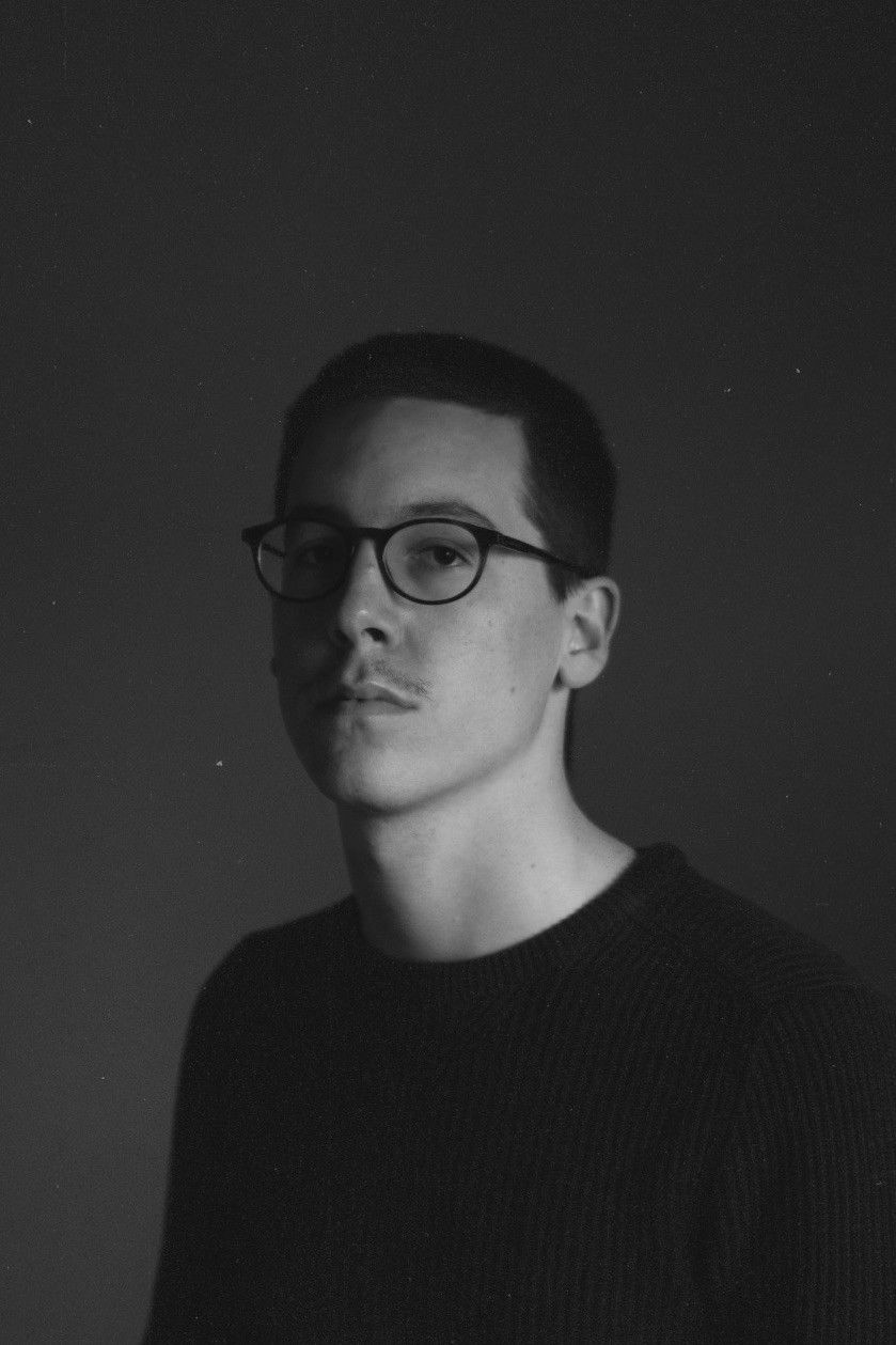 Santiago Ráfales backdrop