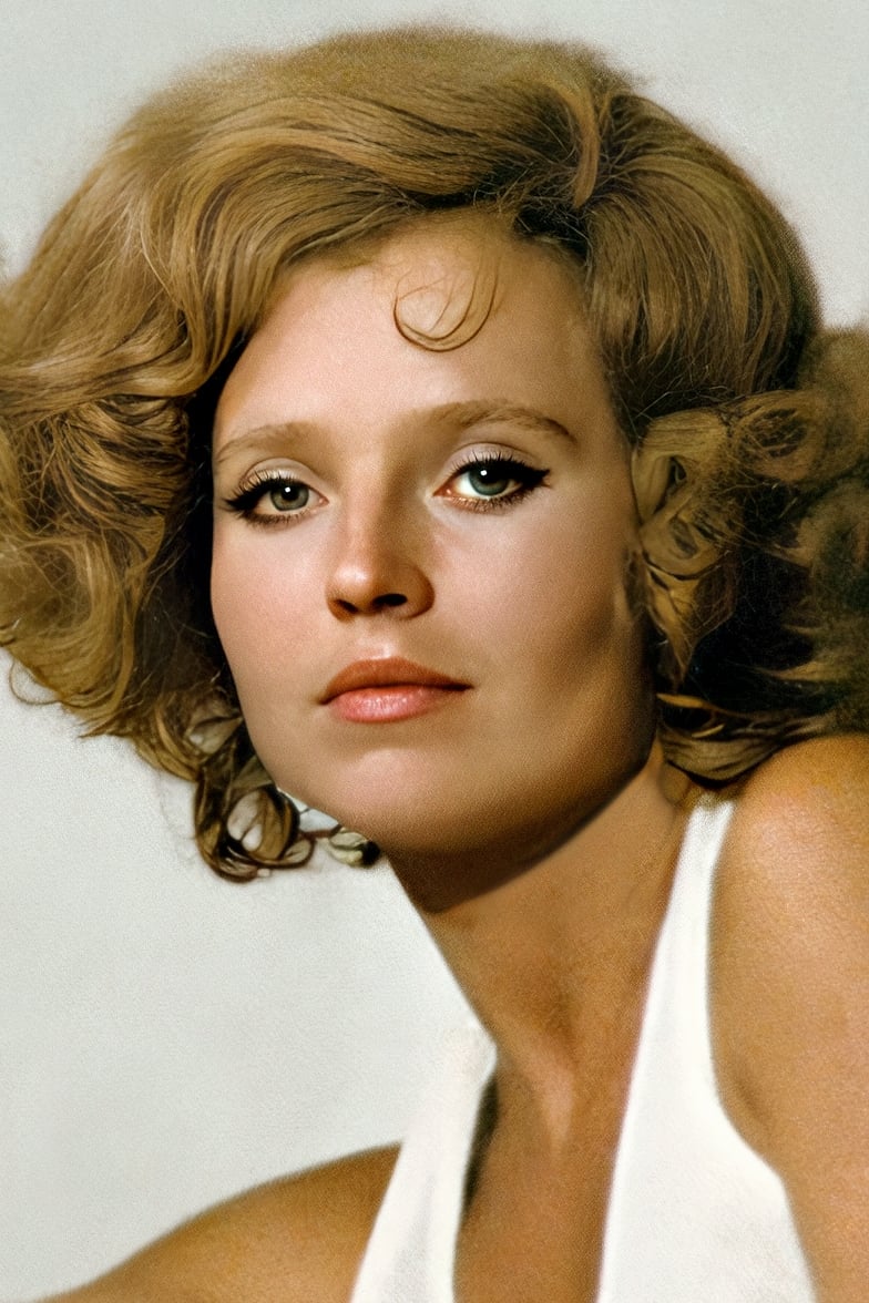 Hana Shigulla backdrop