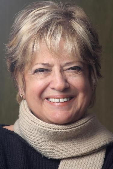 Güngör Erbayık backdrop