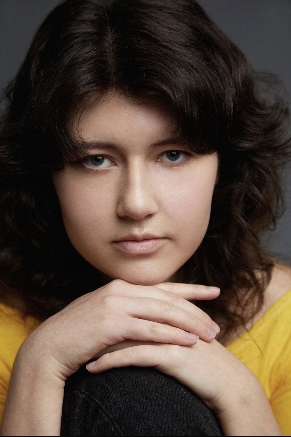 Liliana Chomsky backdrop