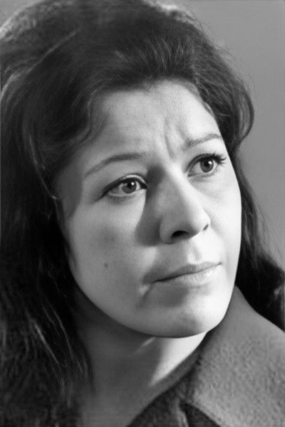 Marica Balan backdrop