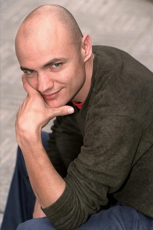 Marc Parrot Rufias backdrop