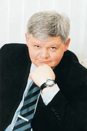 Igor Molodchinin backdrop