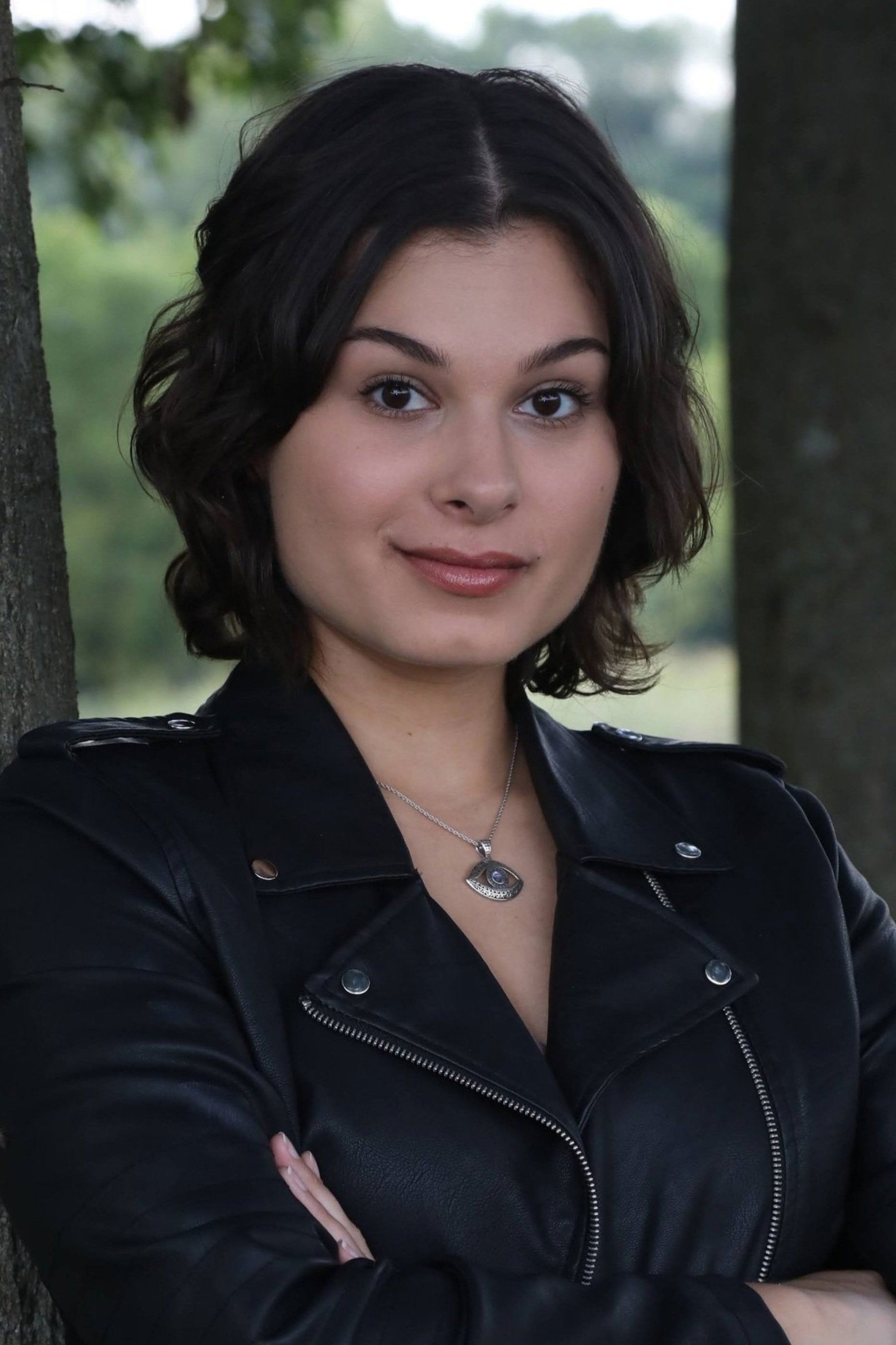 Grace Favarro backdrop