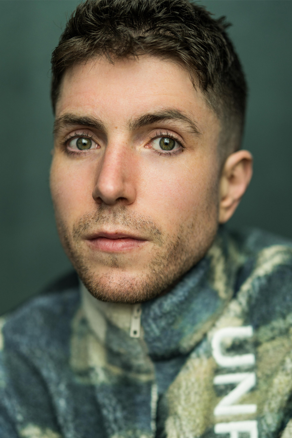 Robert Thompson backdrop