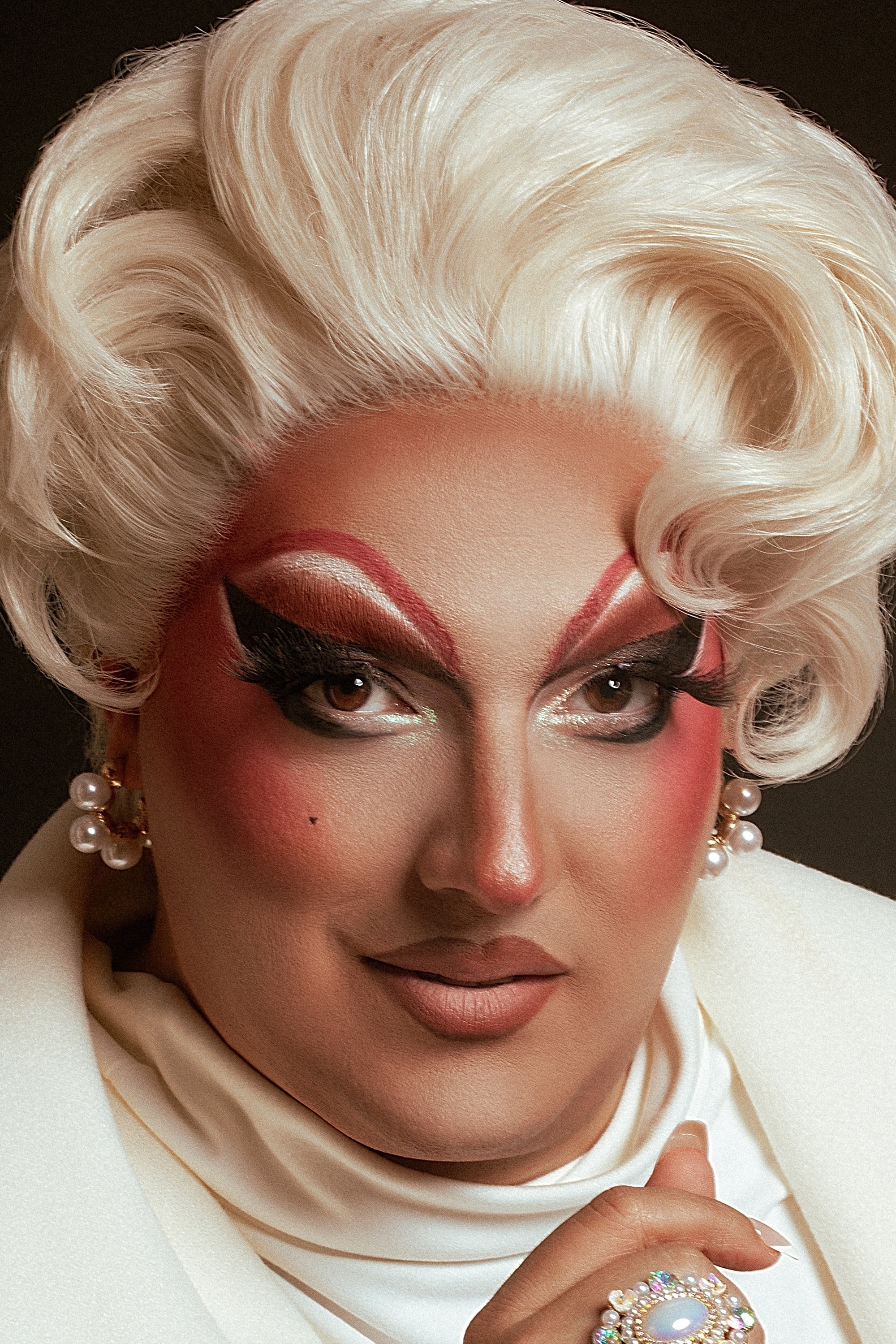 La Caneli (Alberto Fernández) backdrop