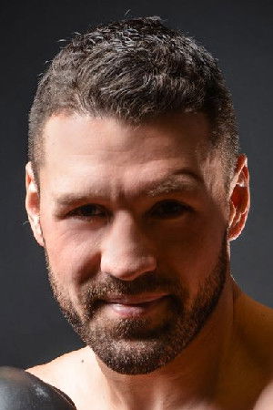 Erik Pfeifer backdrop