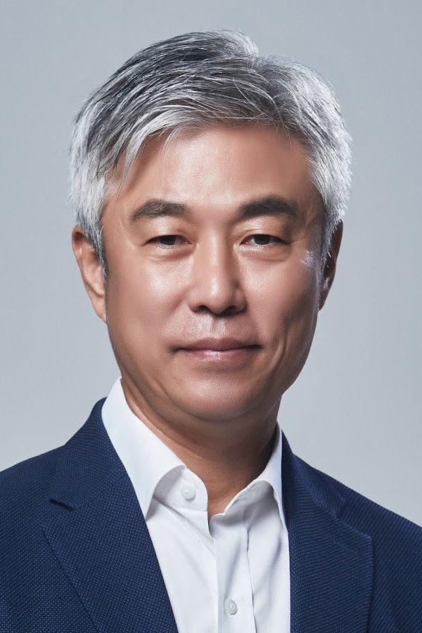 Lee Young-don backdrop