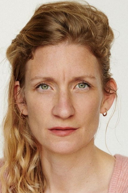 Sandra Tirre backdrop