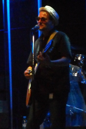 Tito Losavio backdrop