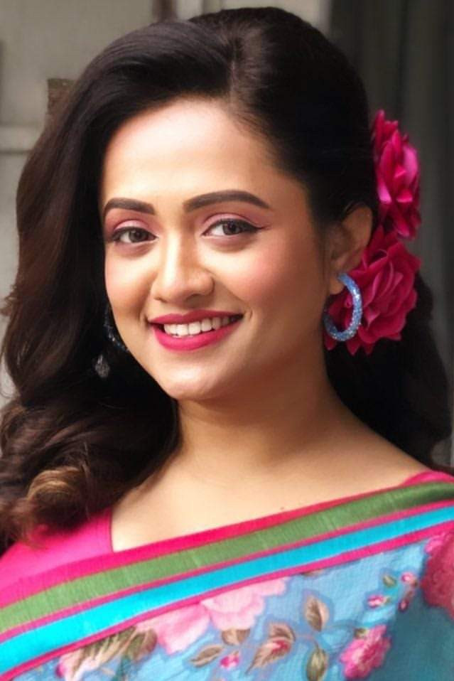 Poulomi Das backdrop