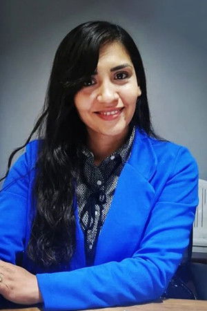 Leonela Paola Yudica backdrop