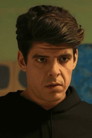 Yiannis Sofologis backdrop