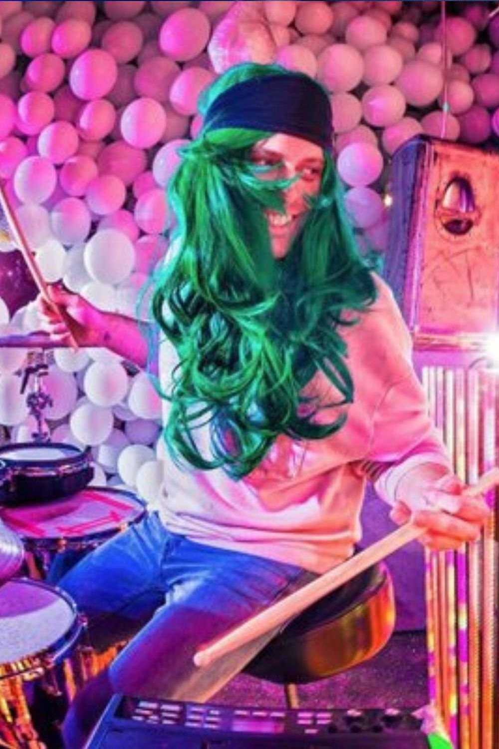 Matthew Duckworth Kirksey backdrop