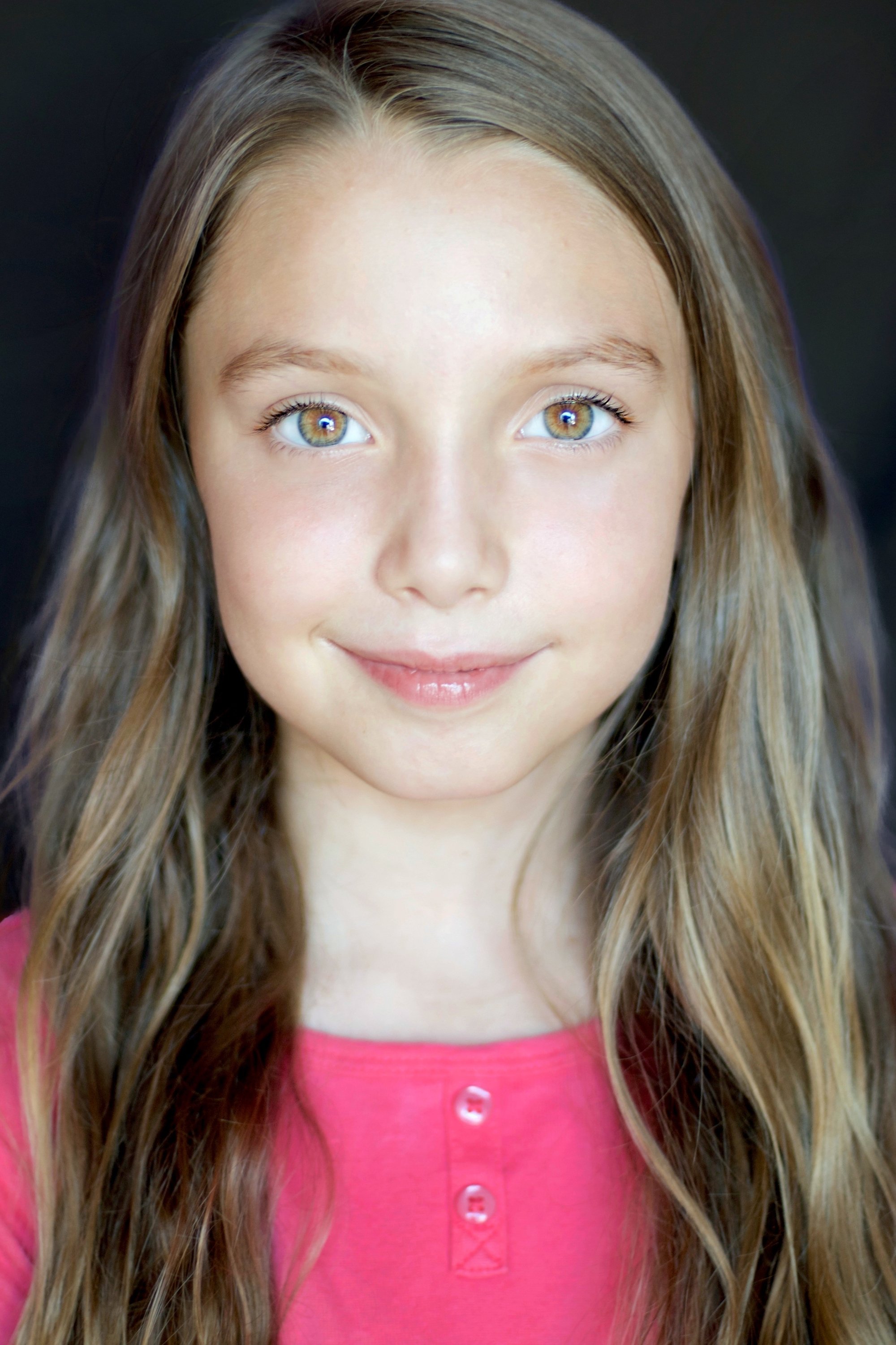 Cozy DesRoches backdrop