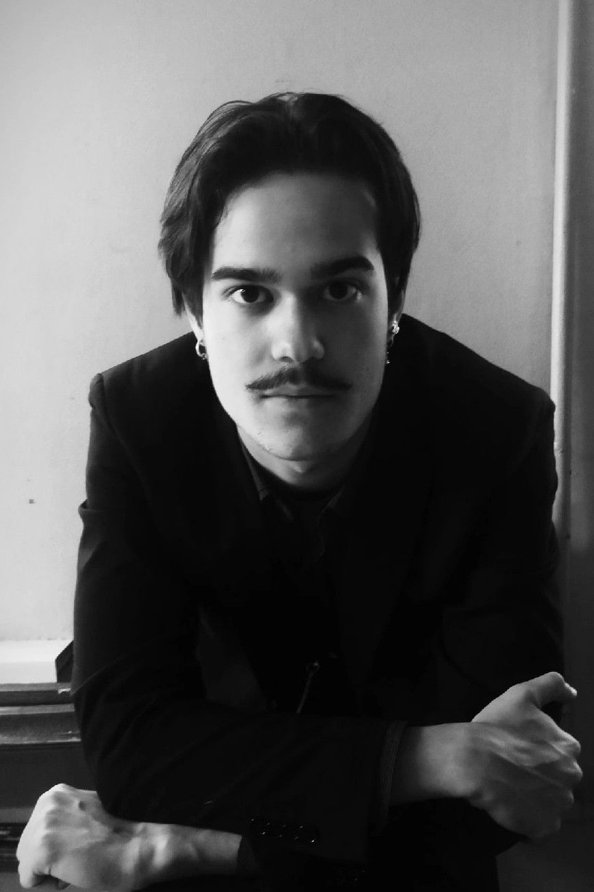 Arseniy Vizzhachiy backdrop