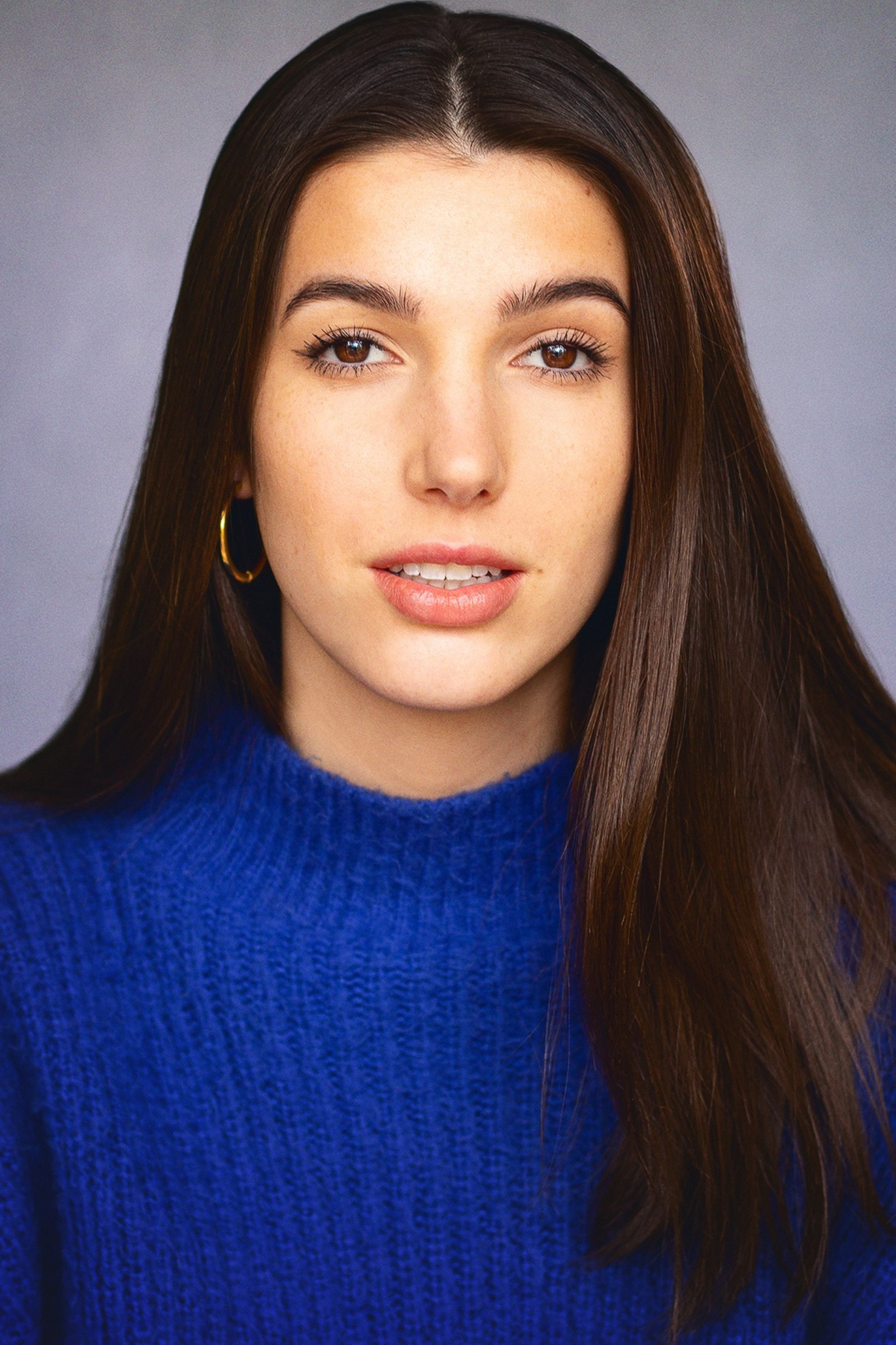 Yolanda Grace backdrop