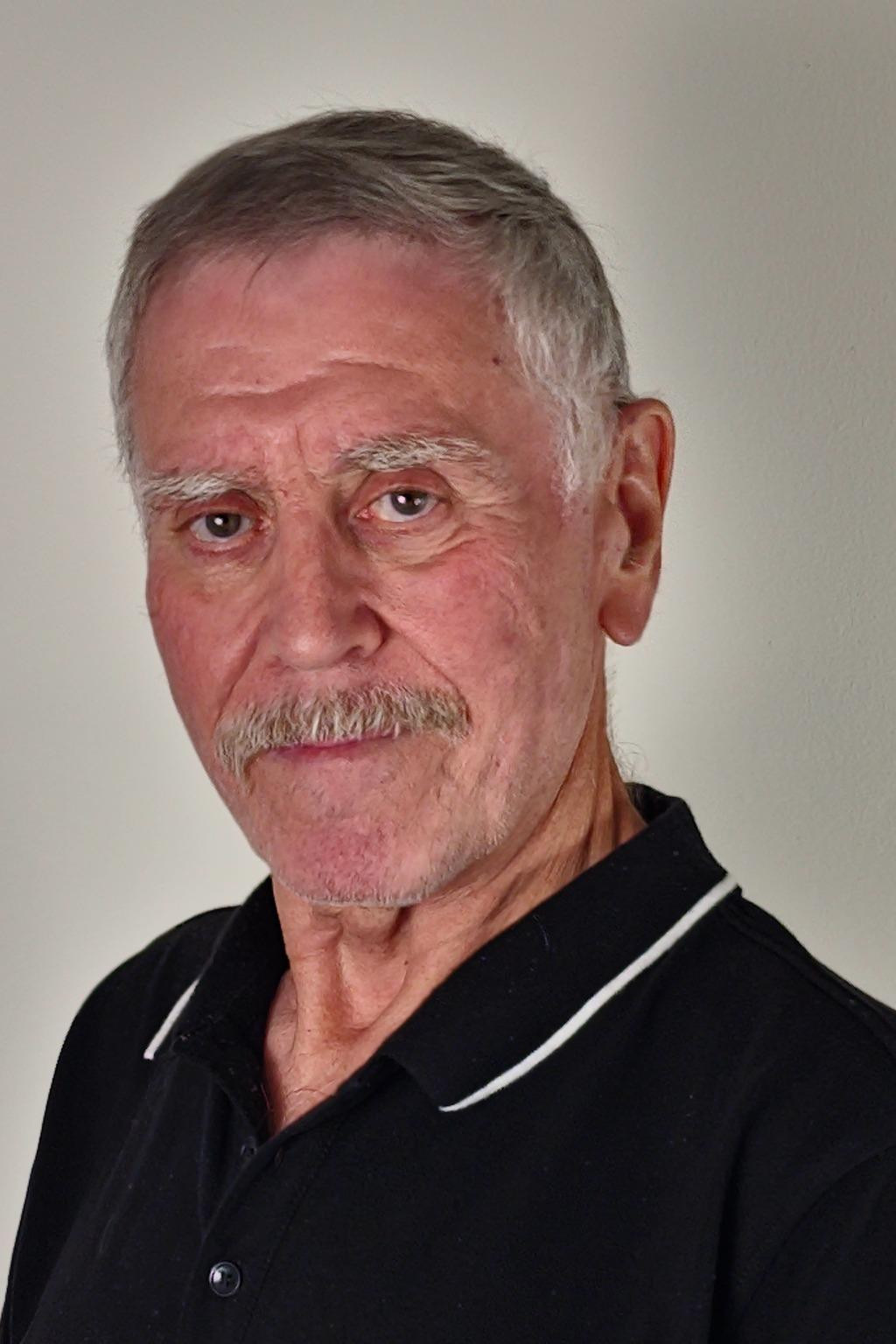 Ron Arthurs backdrop