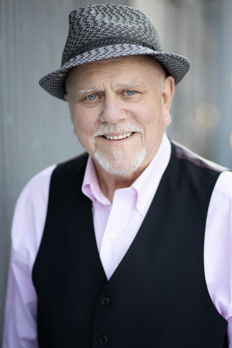 Ross Ogilvie backdrop