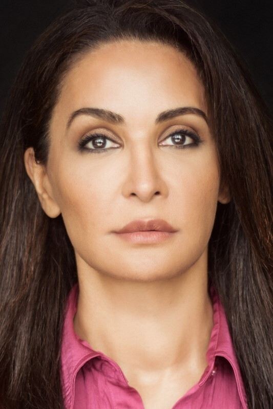 Mitra Lohrasb backdrop