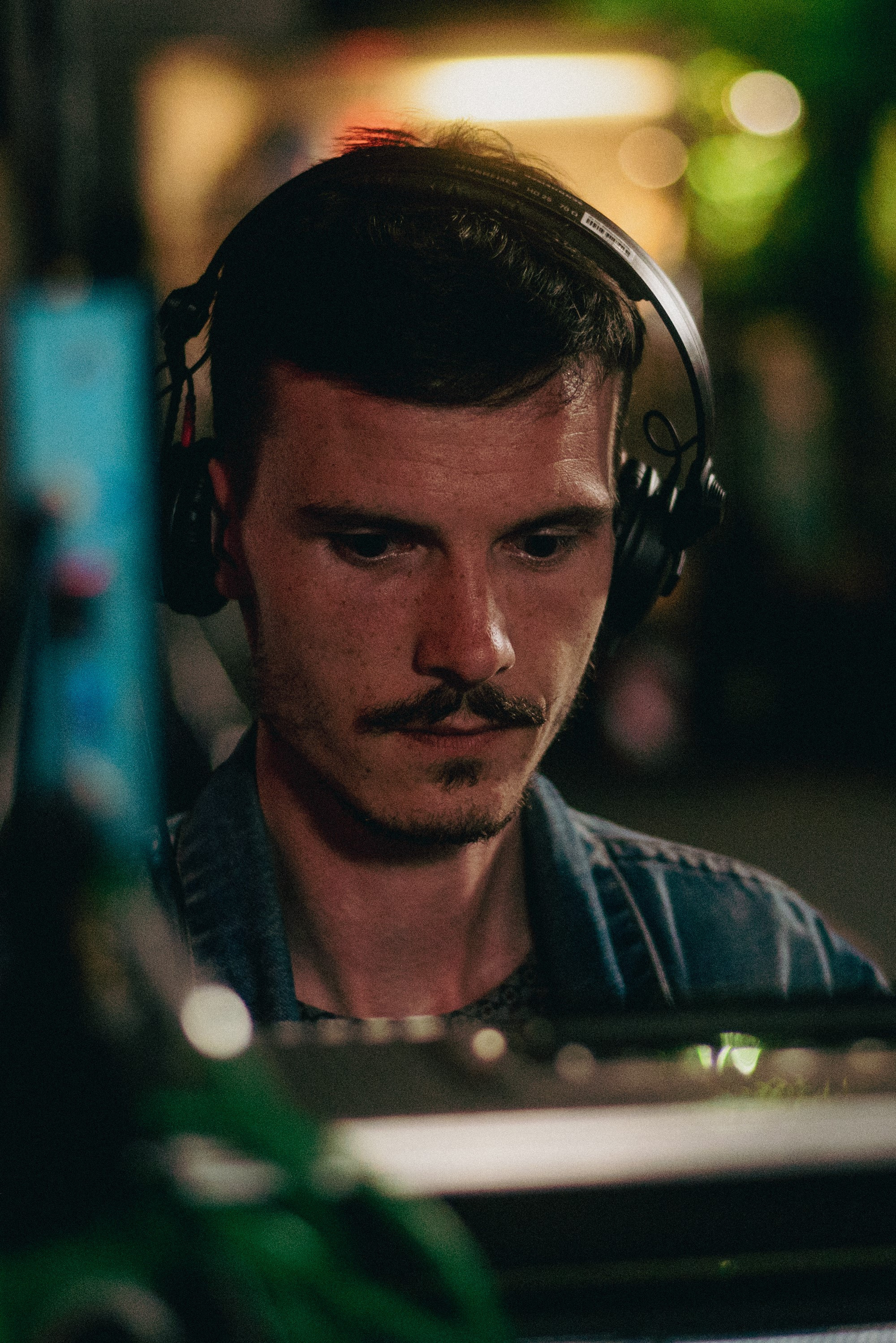 Pablo Knote backdrop